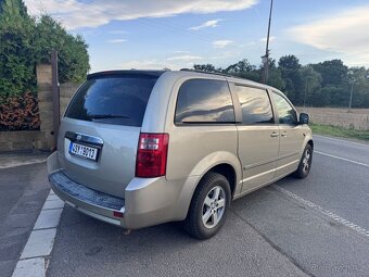 Dodge Grand Caravan RT SXT 3,8 LPG DVD 2009 - 4