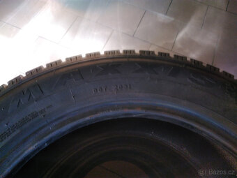 Maxxis 215/60R17C Zimní - 4