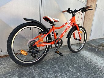 Superior Paint 20 lehké kolo 9,5 kg s páčkovým řazením - 4