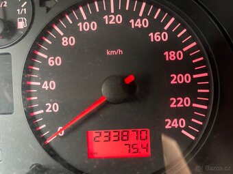 Seat Leon 1m na ND nebo opravu - 4