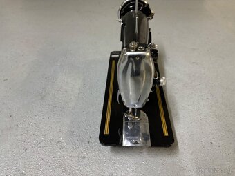 Šicí stroj Minerva - 4