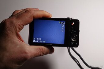 Olympus D-720 zánovní - 4