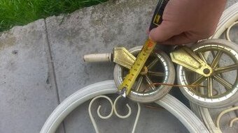 Retro kočárek pro panenky + další kolečka, kola (různá) - 4