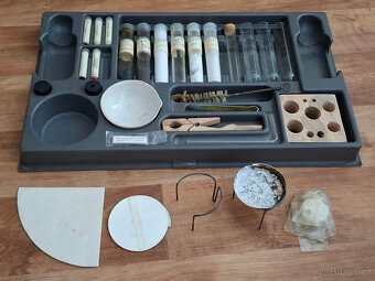 Historická stavebnice Mladý chemik - 4