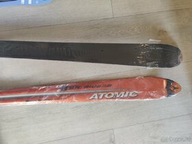 Prodám nové nepoužité lyže Atomic bez vázání délka 187 - 4
