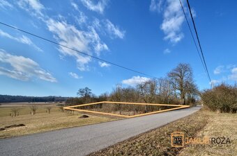 Prodej stavebního pozemku 3711 m² Lanžov - 4