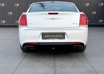 Chrysler 300C automat benzín 218 kw 2016 - 4