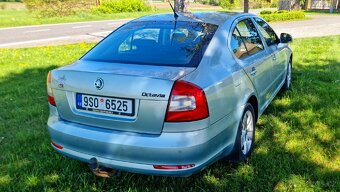 Skoda octavia 2 FL - druhý majitel, původ ČR - 4