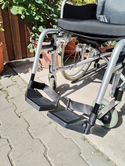 Mechanický invalidní vozík - 4