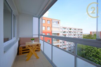 Prodej bytu 2+kk, OV, 45,1 m² + lodžie 6,1 m² + sklep 2,5... - 4