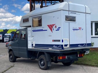 MERCEDES SPRINTER 4X4 2,2TD DOBLECAB. + nástavba - 4