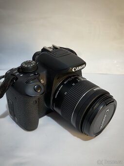 Canon EOS 700D - 4