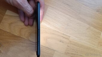 iPhone SE 5g 2022 - 4