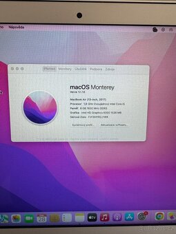 MacBook Air (13-inch, 2017) - 4