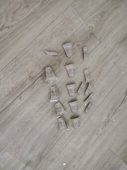 Linoleum a lišty v imitaci dřevěné podlahy, dekor dub - 4