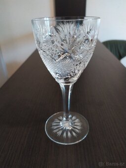 Prodám historickou soupravu broušeného křišťálu - 4