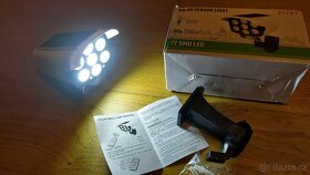 Solární světlo Pohybový senzor Maketa kamery - 4