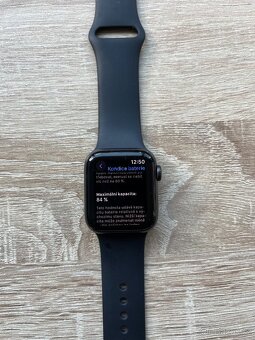 Apple Watch SE - 4