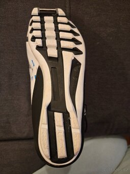 Prodám dámské boty na běžky na klasiku - 4