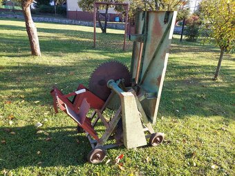 Prodám cirkulárku (cirkulárka) s kolébkou – tovární výroby - 4