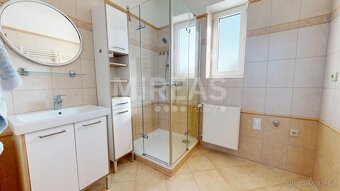 Jiřice, pronájem rodinného domu 4+1, 120 m2 na pozemku 550 m - 4