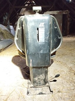 Prodám sedačku na Zetor 5911. - 4