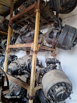 TATRA 813 Náhradní díly - 4