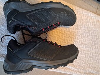 Tenisky Adidas 38 2/3 - 4