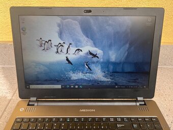 Medion Akoya / Celeron N2830 / 4GB RAM / 120GB SSD / 15.6" - 4