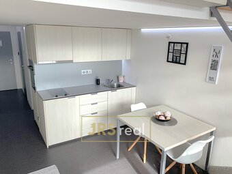Pronájem loftového bytu 1+kk, 41 m2 - Zlín, ev.č. 160083DV - 4