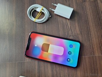 iPhone 11 128gb Red kapacita baterie 94% - 4