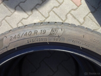 BMW řady 5 - zánovní zimní pneu Michelin 245/40 + 275/35/19 - 4