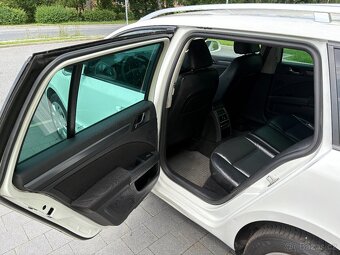 Škoda Superb Combi 1,6 TDi r.v. 2013 po rozvodech. - 4