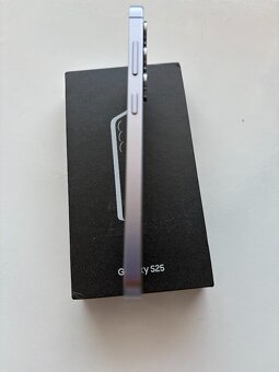 Prodám Samsung Galaxy S25 12/256GB Silver Shadow - 4