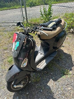 Vespa 50ccm - 4