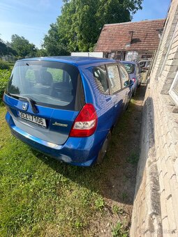 Honda jazz na díly nebo opravu - 4