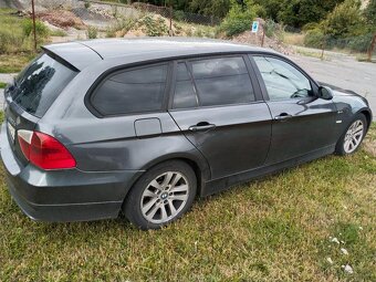 BMW 320D - 4