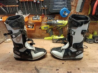 Prodám dětský motokrosový komplet Thor + boty - 4