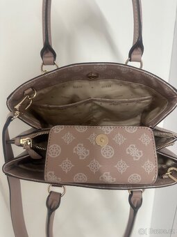 Guess kabelka do ruky aj na rameno - 4