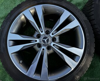 Originál alu kola Mercedes 5x112 R18 C class zima - 4