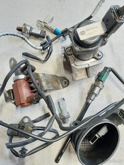 Díly motoru 1,6 hdi,66 kw, kod 9HX,Peugeot,Citroen, - 4