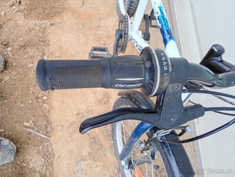 Prodám dětské kolo Rockrider 20" - 4