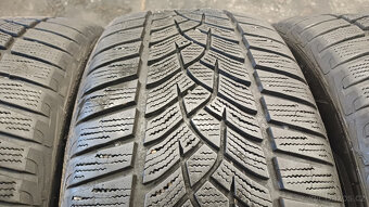Zimní pneu Goodyear 225/50/17 98V - 4