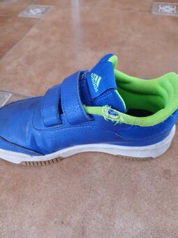 Adidas vel. 32 - 4
