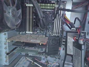 PC prac.stanice......ASUS SABERTOOTH X79 - 4