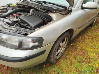 Volvo V70 2.0T 132KW AUTOMAT rok 2001 - 4