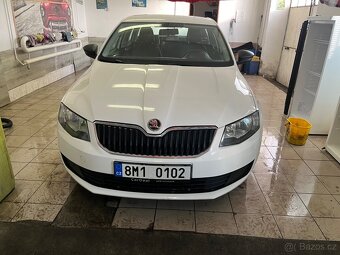 Prodám Škoda Octavia combi 3 1,6 tdi 77 kw . Rok 2015 - 4