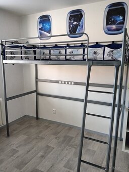 Postel Ikea Svärta - 4