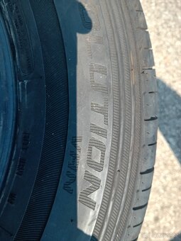 Prodám Sadu pneu 215/70/15/ C ,Zátěžové - 4
