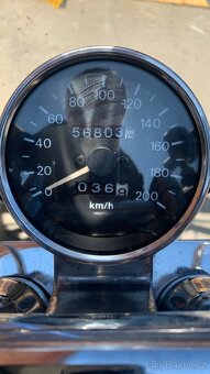 Suzuki Intruder VS 1400 - 4